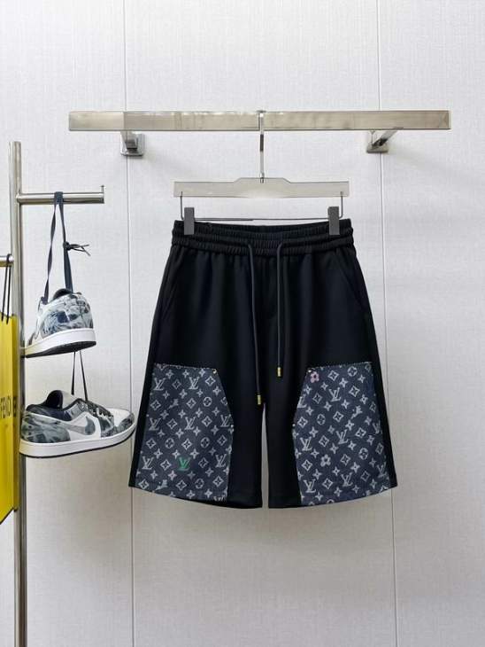 Picture of LV Short Pants _SKULVM-3XLxetr2618332